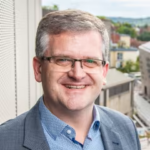 Das Bild zeigt den Politikwissenschaftler Dr. Florian Pfeil